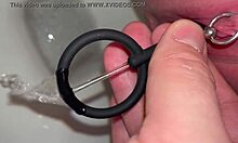 Аматерски парови први пут користе вагинални дилататор за мокрење